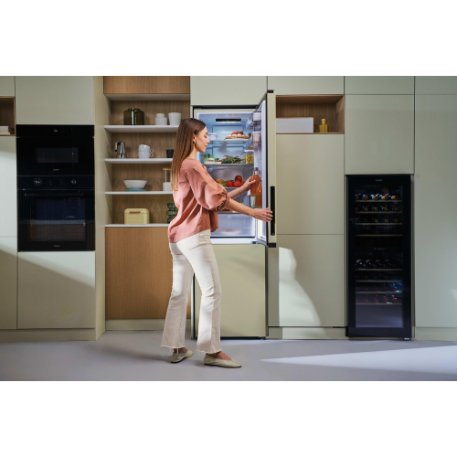 COMBINATO 279 LT CREMA NOFROST E 182,5X55 CANDY